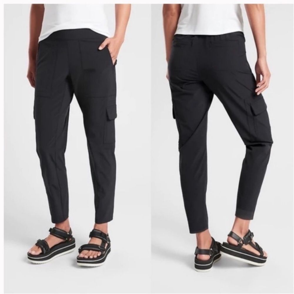 Athleta Chelsea Cargo Pants in Black, Size 0 NWOT